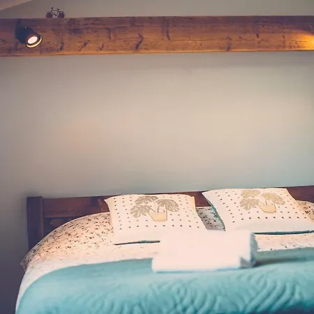 Bobrowniki Щитна