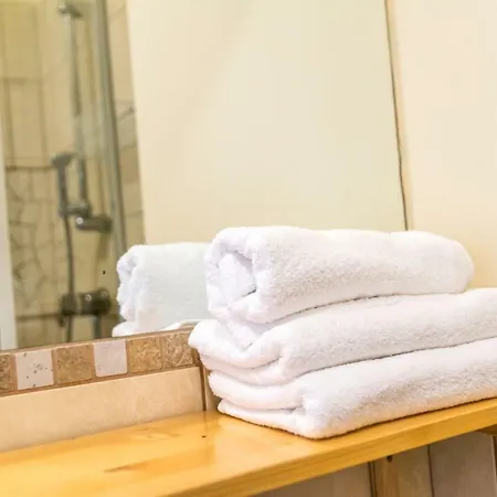 Bobrowniki * Szczytna