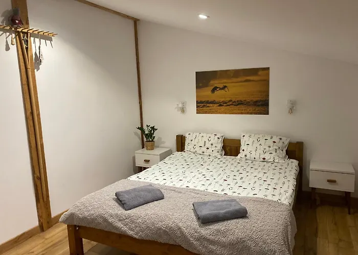 Bobrowniki Фермерский дом *