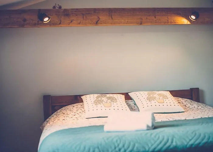 Bobrowniki שצ'צ'יטנה (Szczytna)